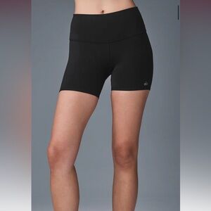 ALO Yoga Women's Black Bike Shorts